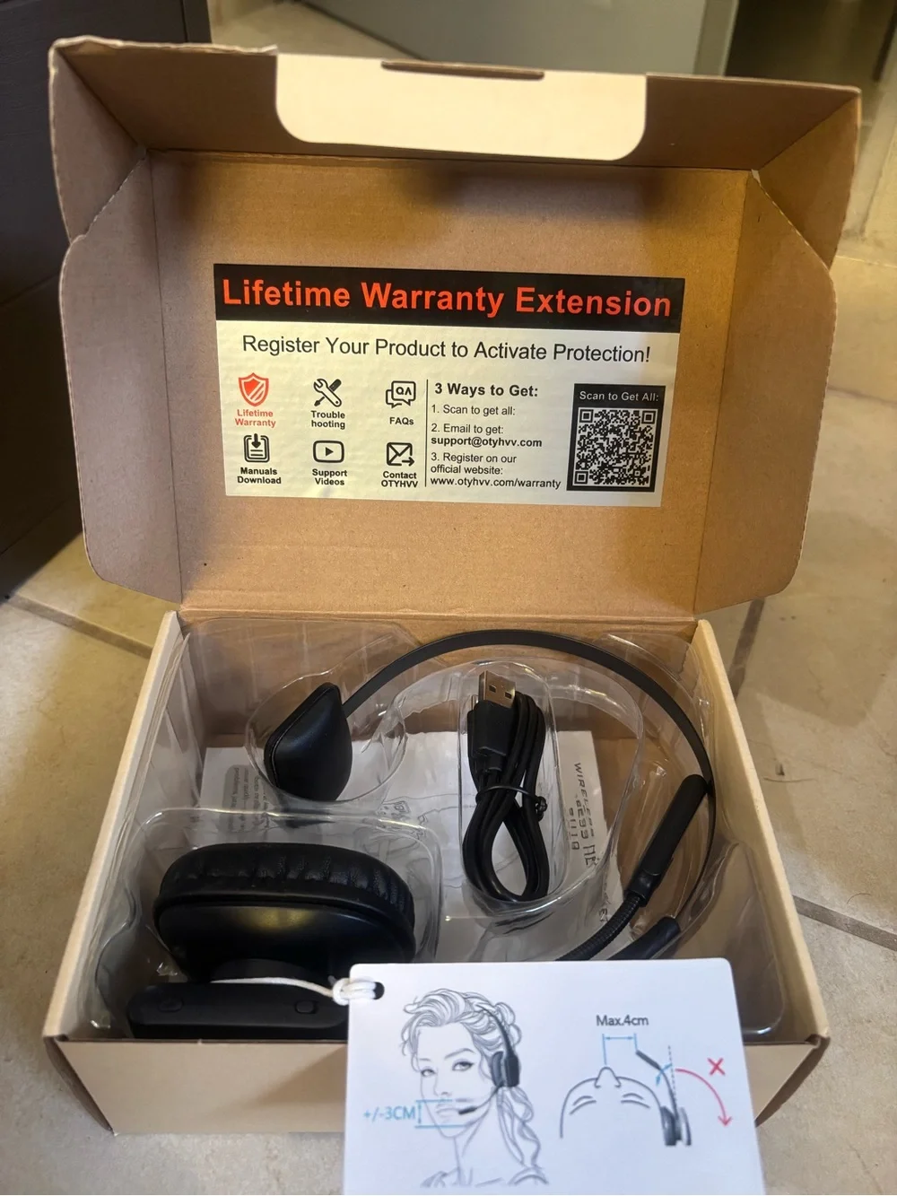 Hands-free communication with Boom Microphone - Comfortable On-Ear Design